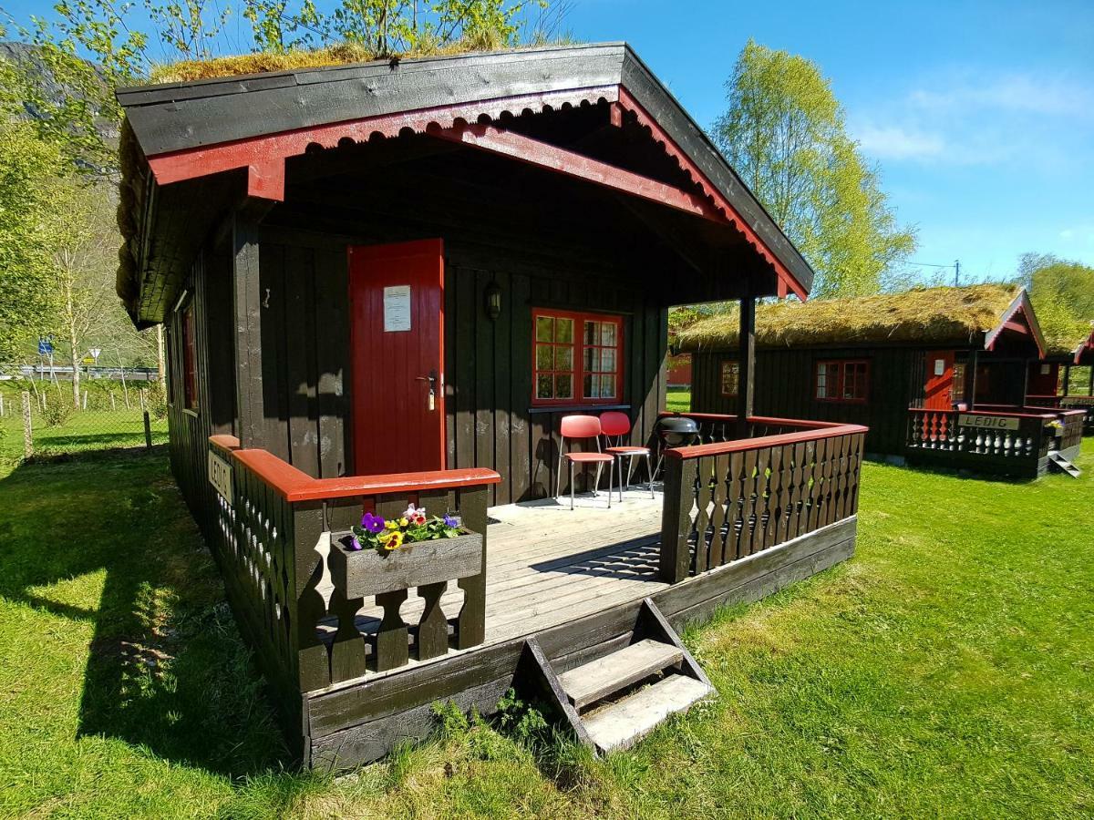 Vistdal Camping Myklebostad  Kültér fotó
